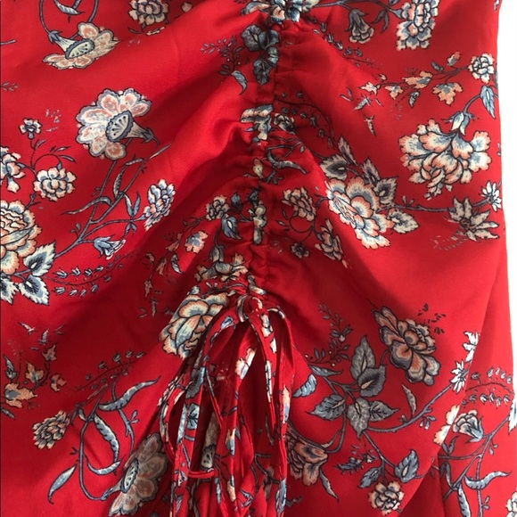 Max Studio women’s skirt. NWT. Great red color. Great adjustable ruching. - Picture 2 of 6